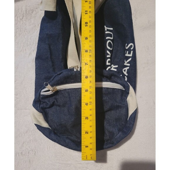 Will Workout For Cupcakes Denim Blue Duffel Gym Travel Bag Carry On Zip Close - Picture 5 of 5